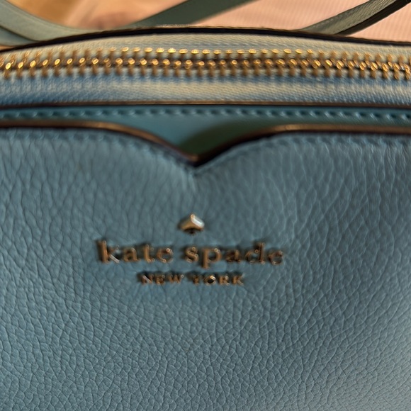 KATE SPADE DARLING ROBIN EGG BLUE BAG..PEBBLED TEXTURE..EXCELLENT CONDITION!!! - Picture 4 of 16
